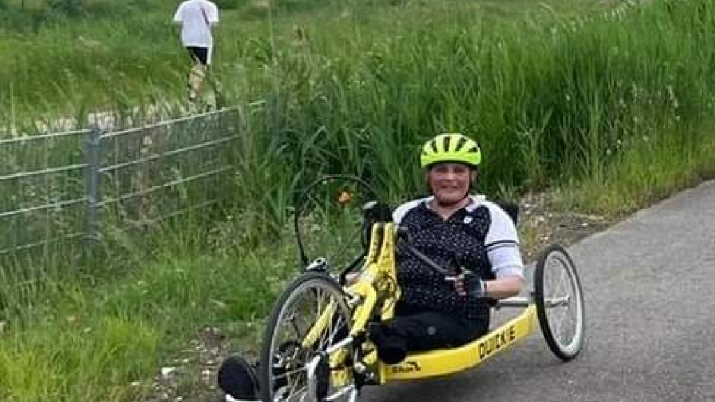 Foto: Wielervereniging Eemland start met handbiken