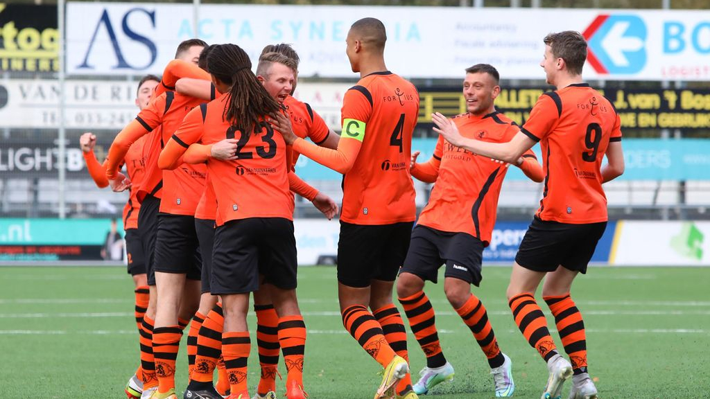 Foto: Sparta Nijkerk deelt punten met DOVO (1-1)