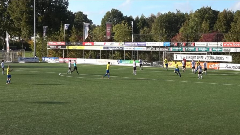 Foto: Nunspeet uitgeschakeld in strijd om districtbeker