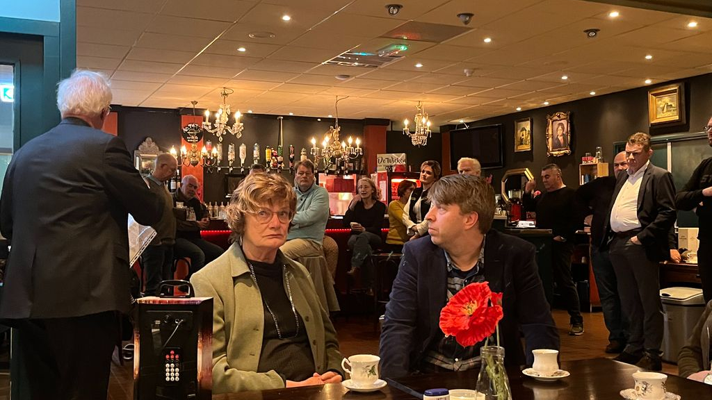 Foto: Relatie tussen buurtvereniging en gemeente onderwerp van gesprek bij nieuwjaarsreceptie Hulshorst