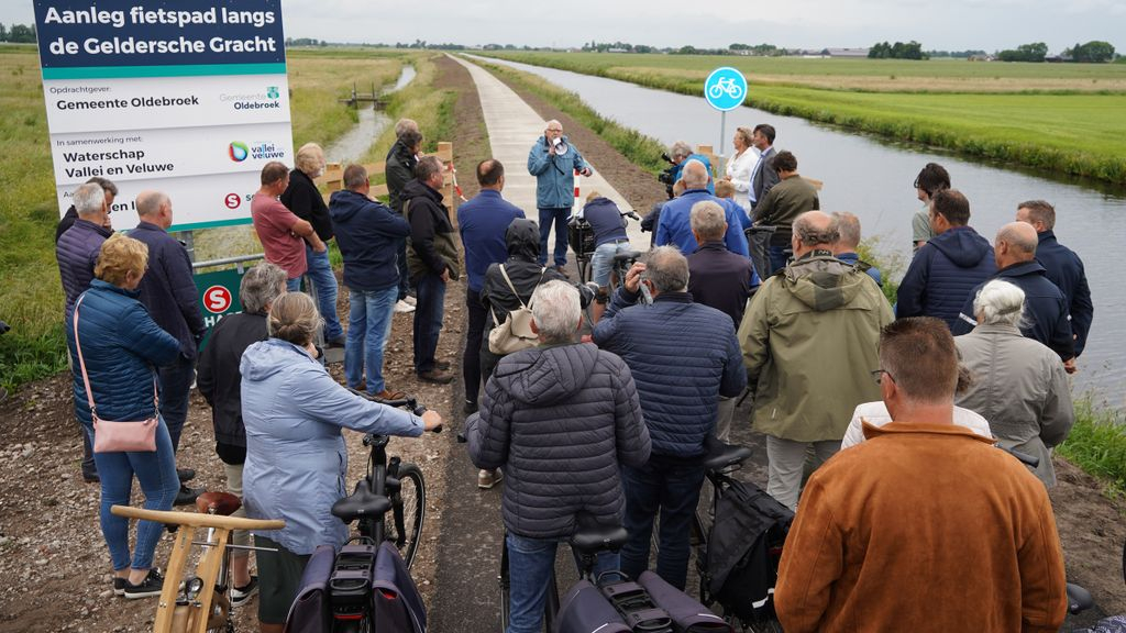 Foto: Lang gekoesterde wens in vervulling: fietspad langs de Geldersche Gracht nu geopend