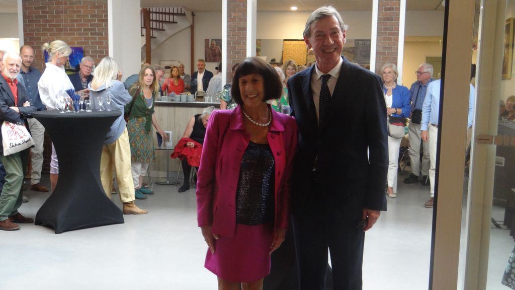 Foto: Tentoonstelling “Eugène Brands Onder de Bos” geopend