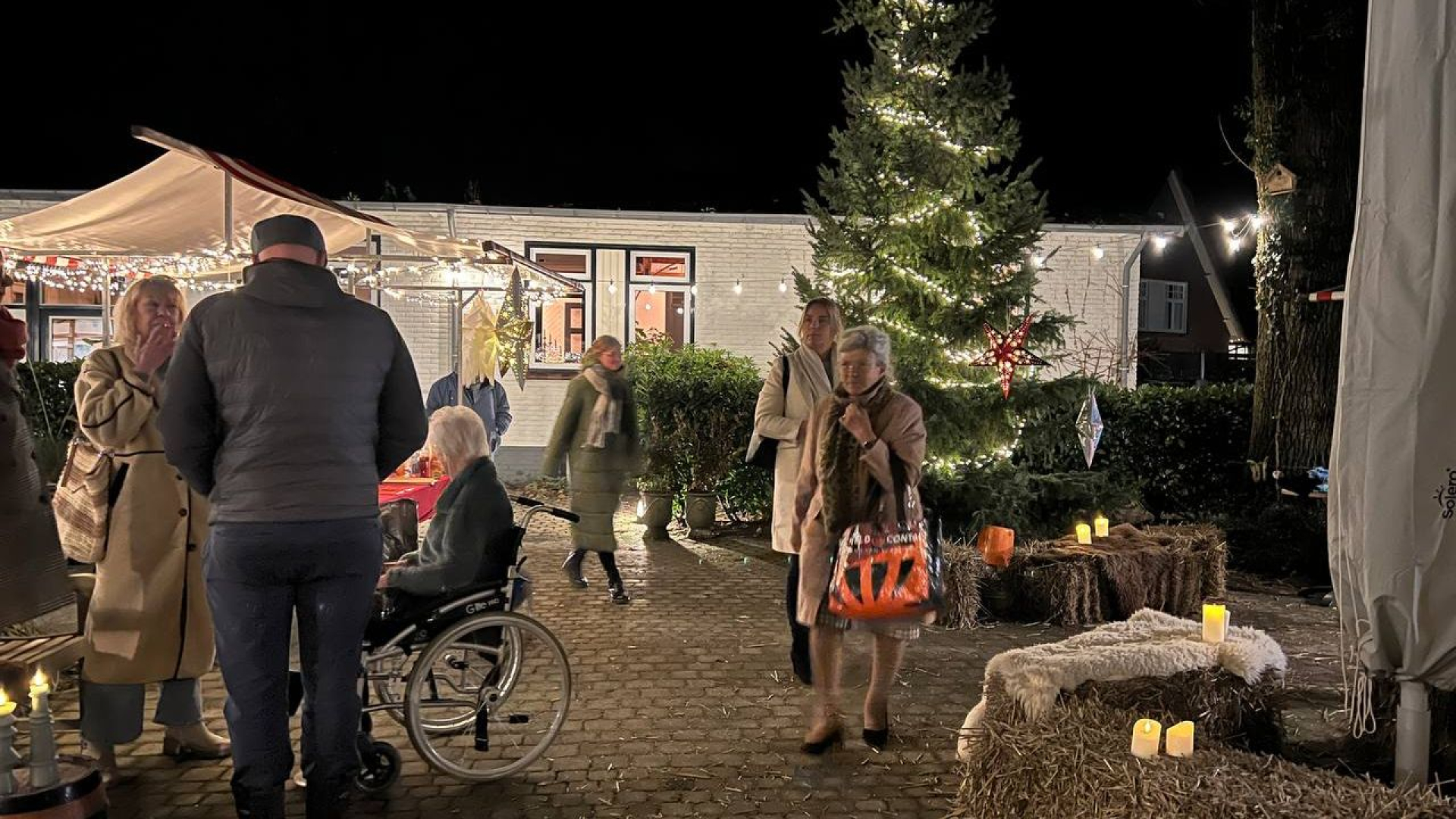 Foto: Kerstmarkt zorgvilla's Duyvenstaete: klein maar fijn!