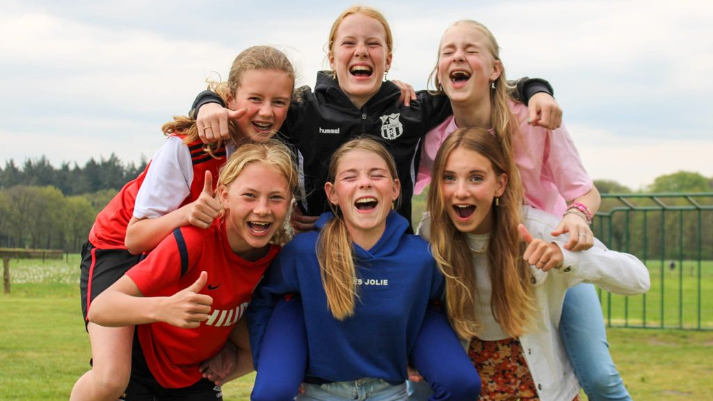 Foto: Elspeetse jeugd in actie voor een eigen ontmoetingsplek