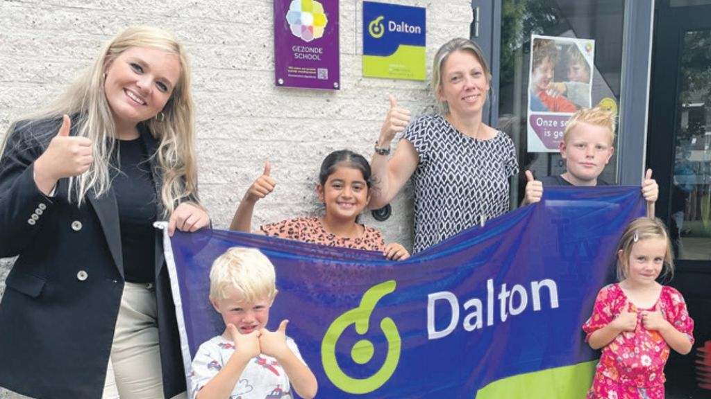 Foto: Daltonschool de Vliegeniers krijgt erenaam Gezonde School