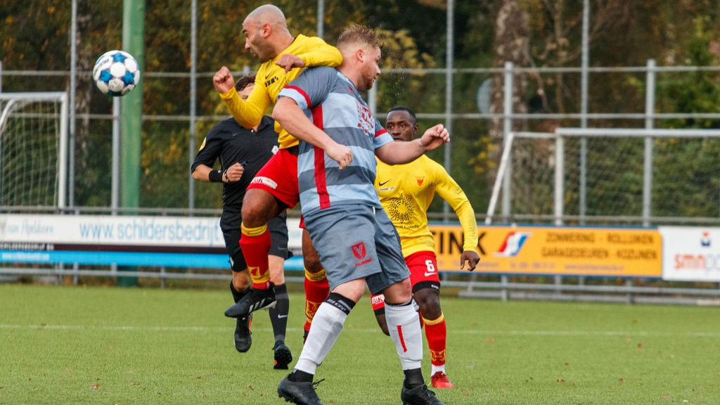 Foto: Hulshorst wint van koploper Apeldoornse Boys