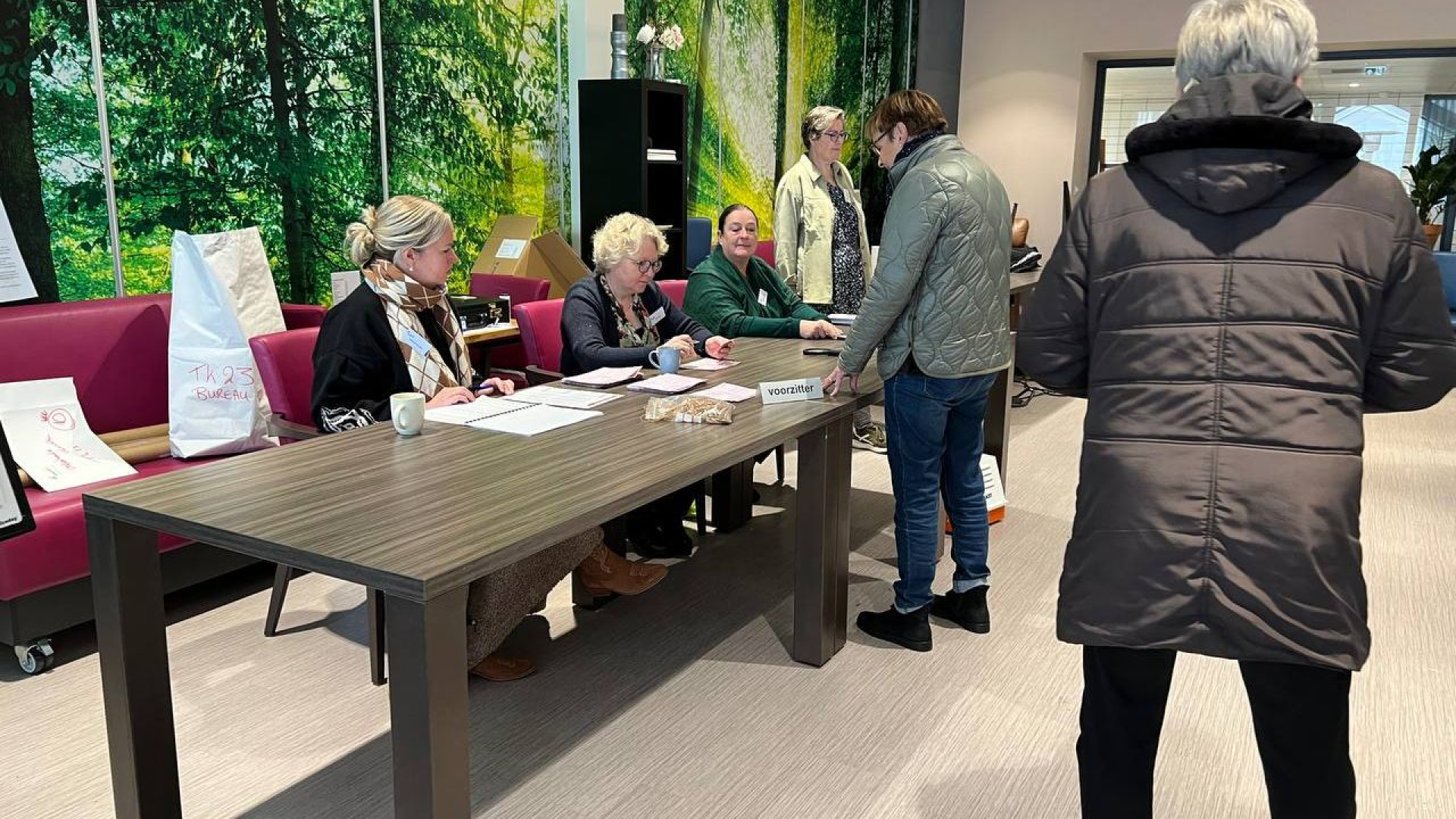 Foto: Stemmen in Nunspeet is in volle gang, stem jij ook?