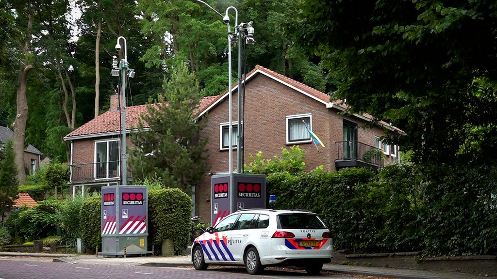 Foto: Boerenprotesten: beveiliging voor woningen Van der Wal en Jetten