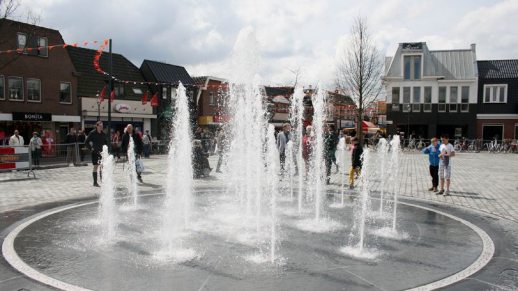 Foto: Fonteinen Marktplein Nunspeet defect