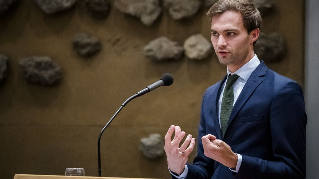 Foto: 'Alle feiten boven tafel', staatssecretaris schrikt van verhalen De Glind