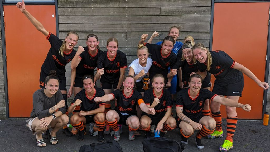 Foto: Sparta Nijkerk VR1 verslaat hoofdklasser Sporting ’70 VR1