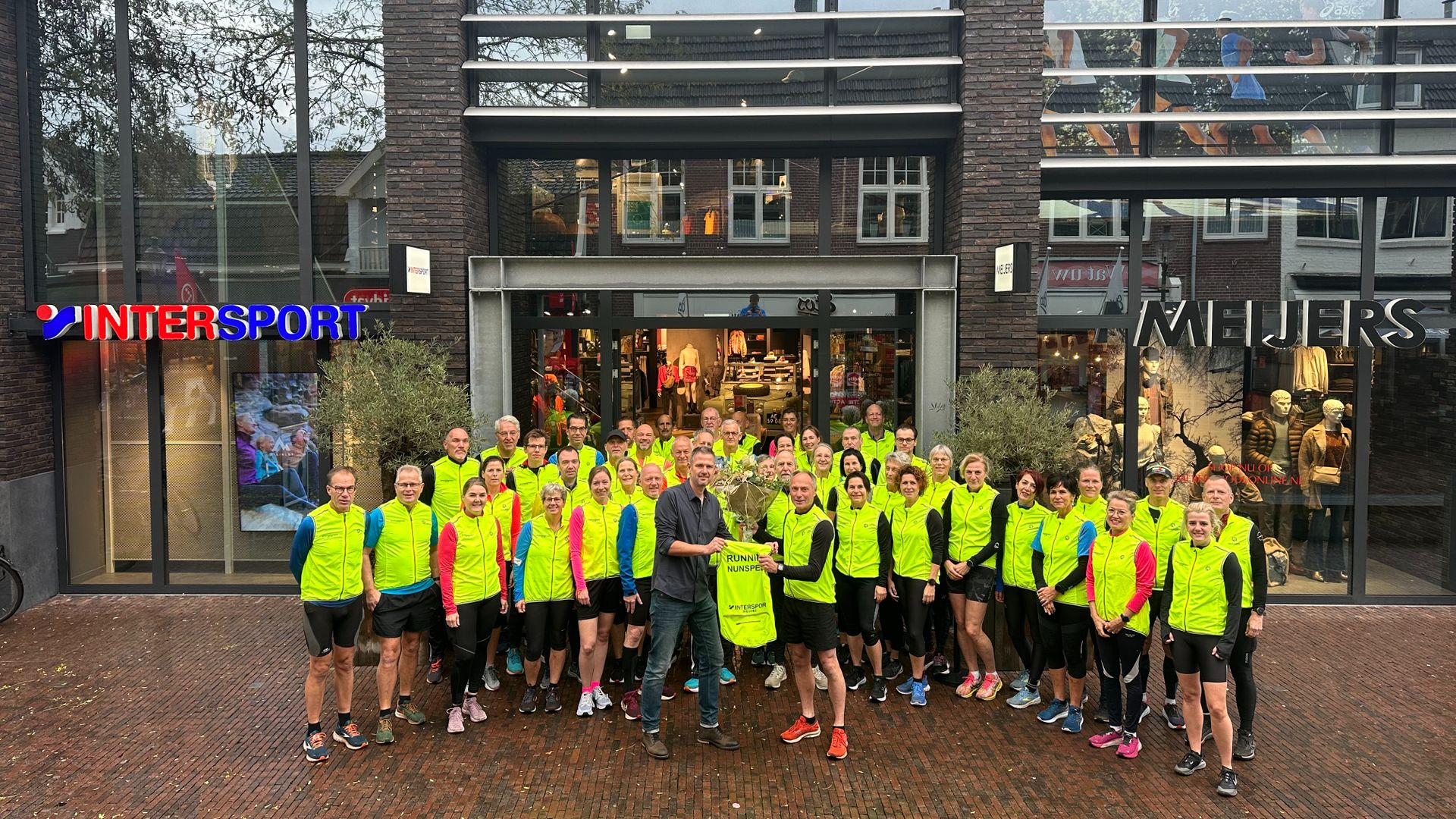 Foto: Running Nunspeet verrast Intersport Meijers