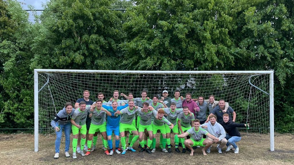 Foto: De Zaak winnaar van de 48ste Zomeravond Voetbal Competitie