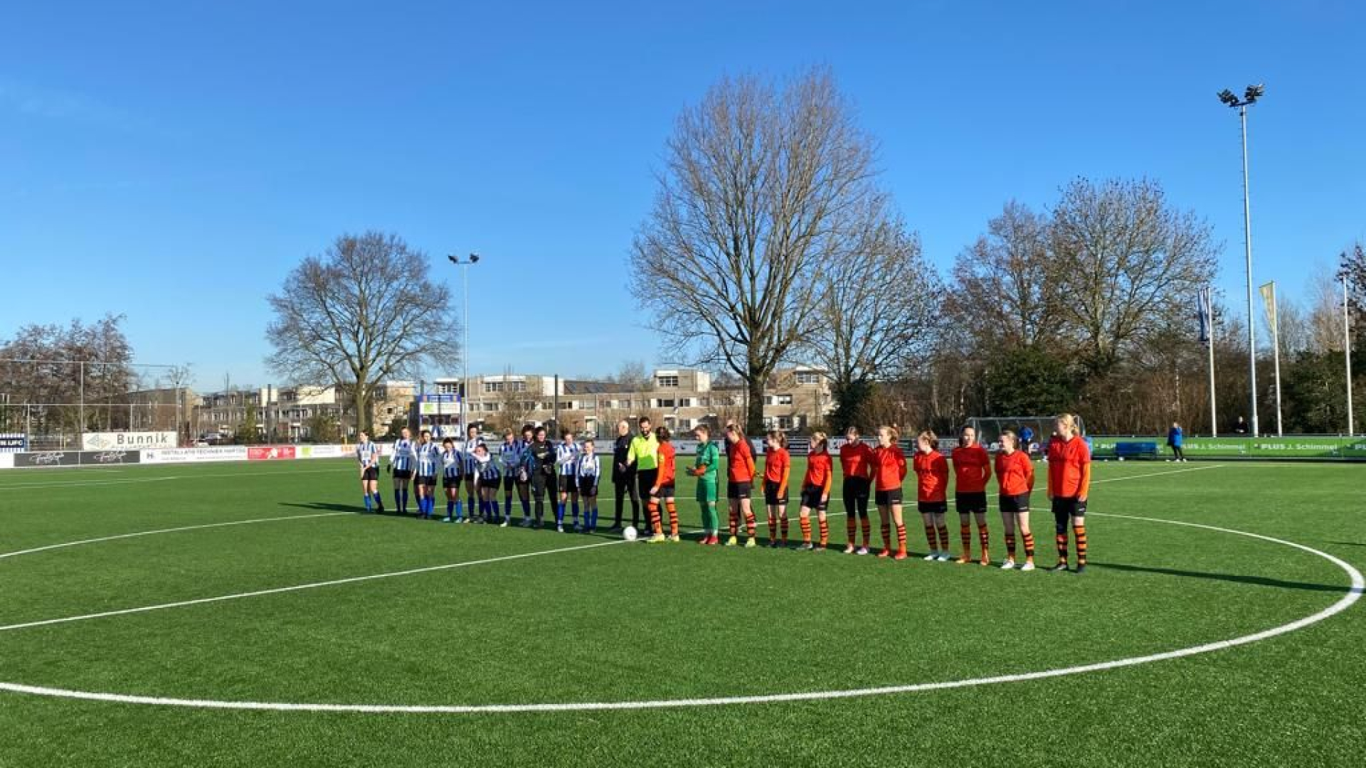 Foto: Knappe teamprestatie Sparta Nijkerk met winst op IJFC 0-1