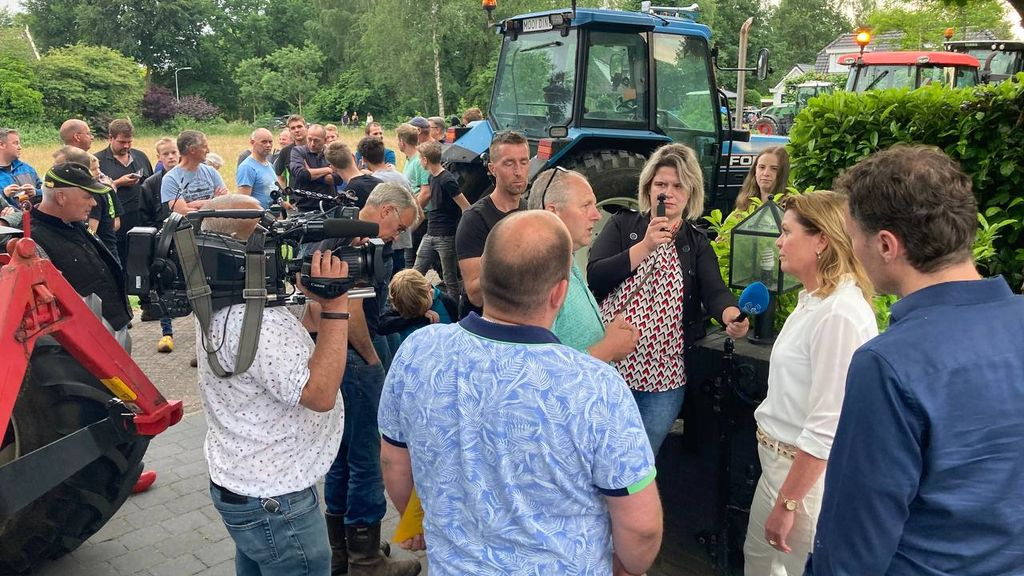 Foto: Boeren willen vaker langs bij minister, ondanks dat haar kinderen 'zaten te trillen'