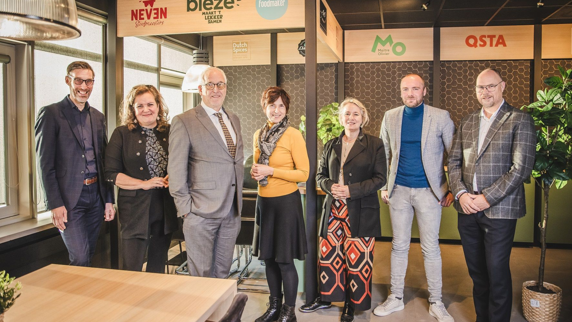 Foto: College op werkbezoek bij Bieze Food Group