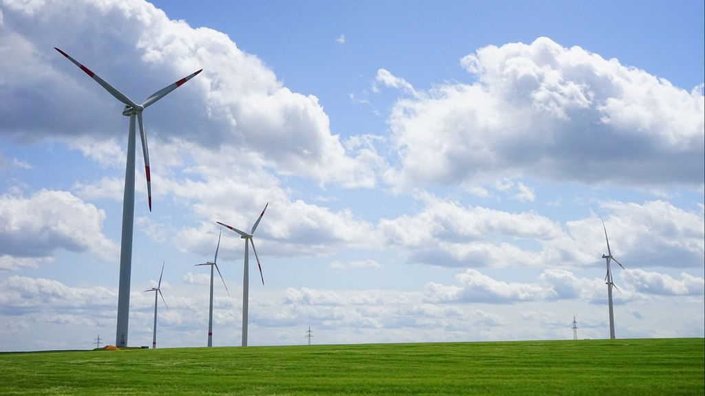 Foto: College Oldebroek blij met halen RES doelstelling zonneparken en windmolens