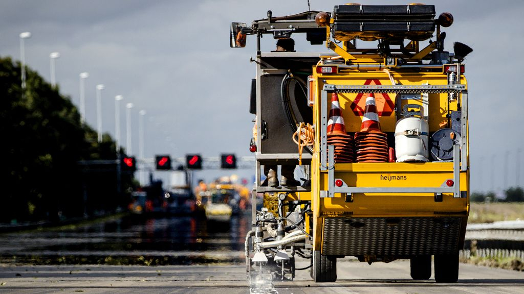 Foto: A30 wordt voorbereid op winter, elf avonden en nachten dicht