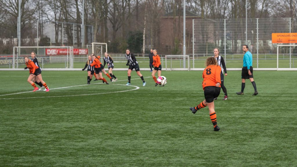 Foto: Onnodig verlies Sparta Nijkerk Mo17-1