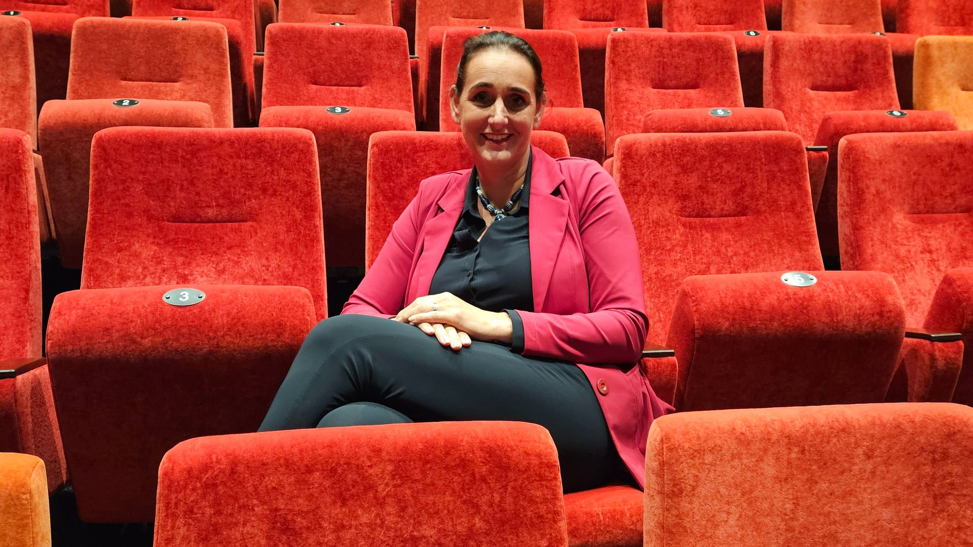 Foto: Maak kennis met Minouche van Kranen tijdens de opening van het nieuwe theaterseizoen van de Veluvine