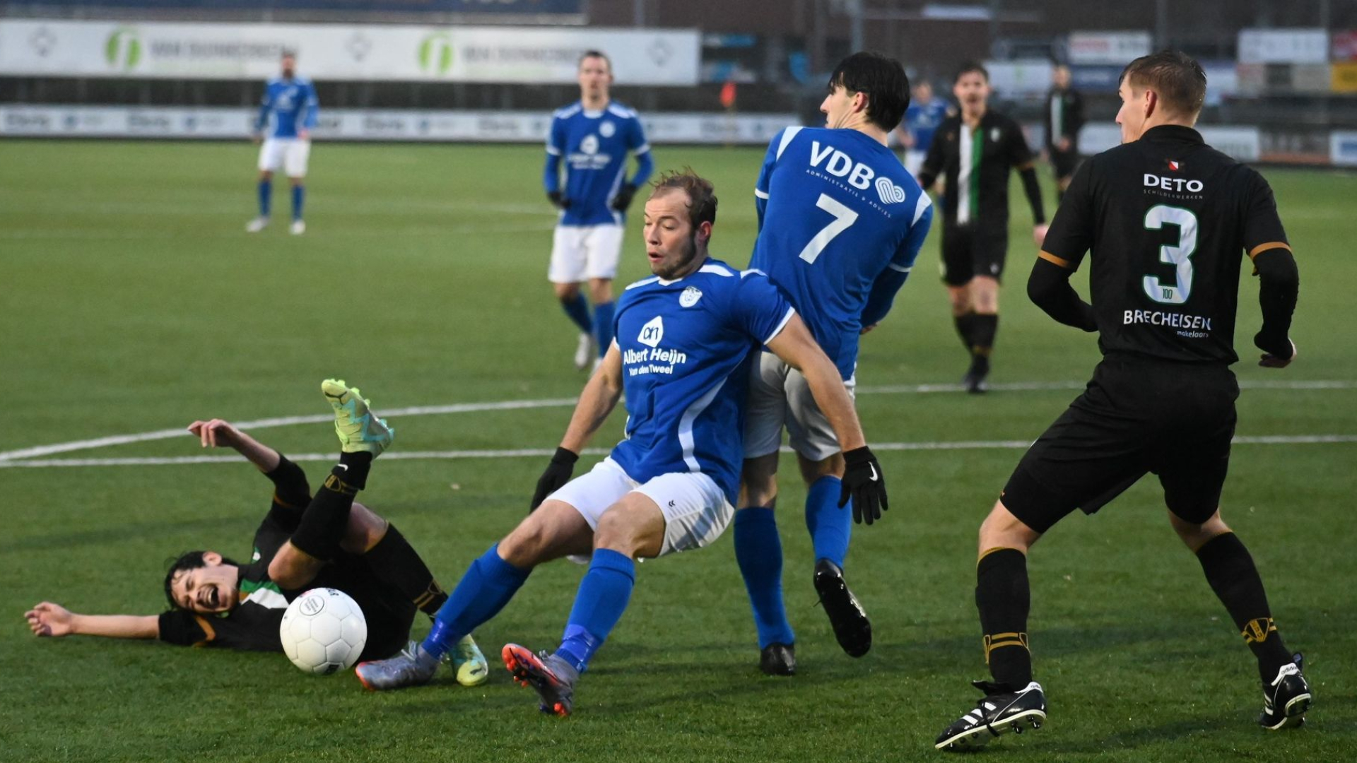 Foto: Veensche Boys nieuwe koploper Tweede Klasse B