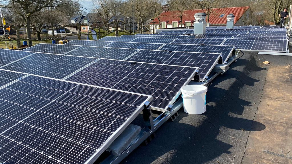 Foto: Dorpshuis De Wieken maakt een flinke duurzaamheidsslag