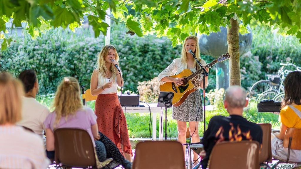 Foto: Gluren bij de buren: ga op cultuursafari en bezoek 20 optredens in vele wijken van de gemeente Nijkerk