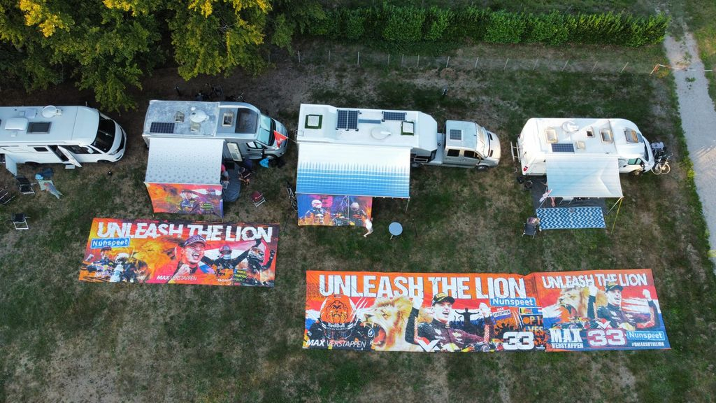 Foto: Nunspeetse familie geland in Zandvoort voor de Grand Prix