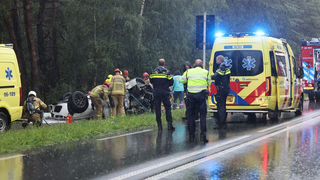 Foto: Dode en gewonde door heftige botsing bij 't Harde