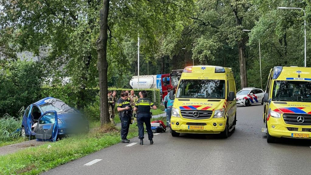 Foto: Man (39) gewond bij eenzijdig ongeval