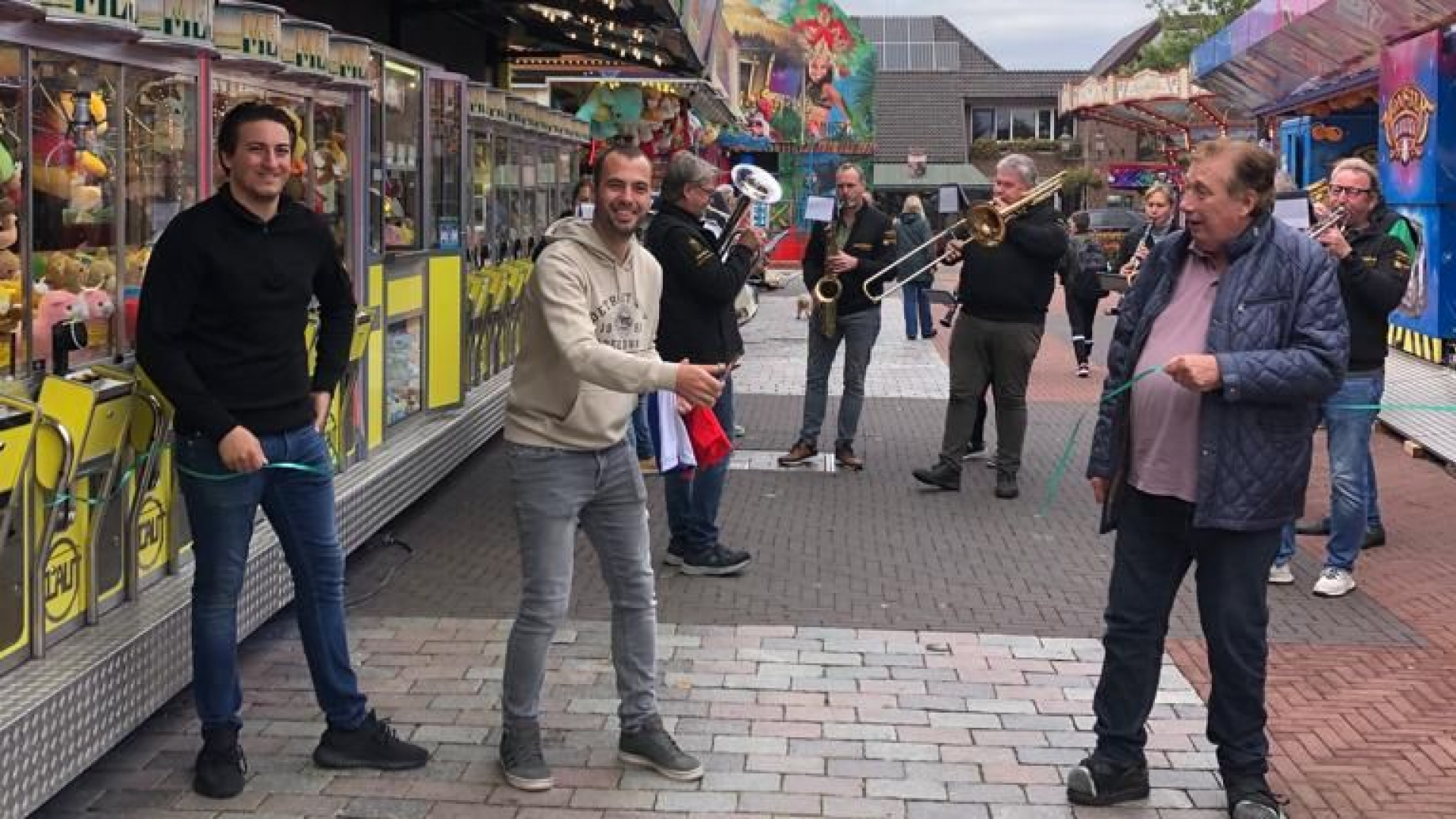 Foto: Kermis in Nunspeet geopend