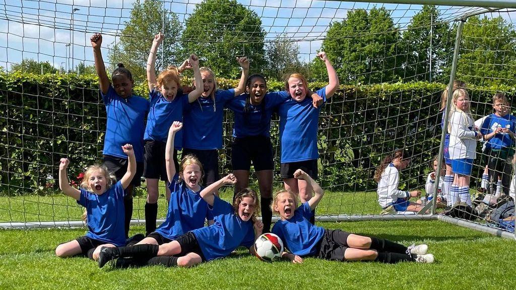 Foto: Spannende regiofinale schoolvoetbal bij VV Hulshorst