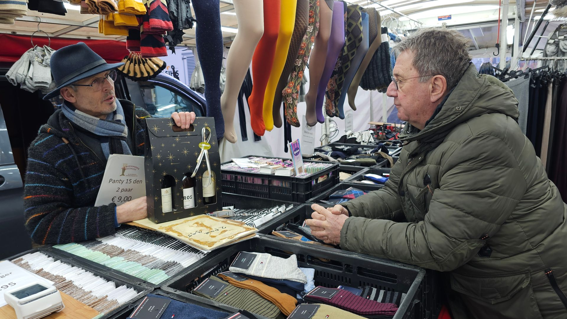 Foto: Jan Lubbers neemt afscheid van de Nijkerkse markt