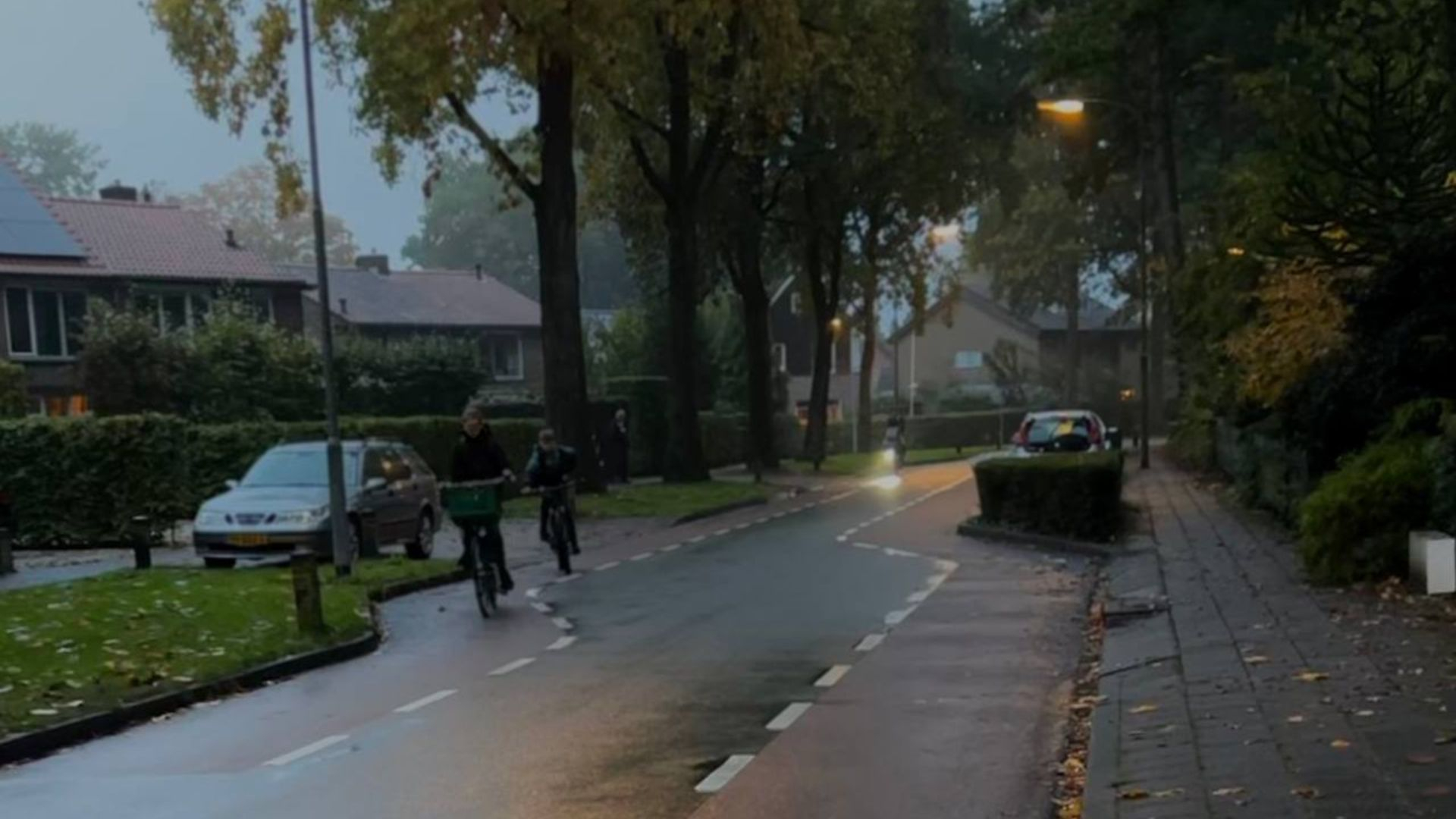 Foto: Deelnemen aan het verkeer: Licht aan tijdens deze donkere dagen!