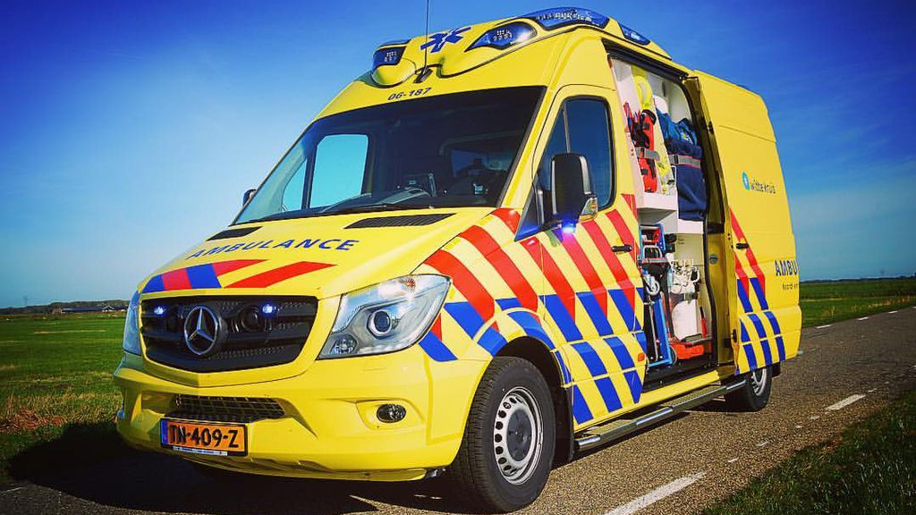 Foto: Ongeval met auto en driewieler aan de Elburgerweg