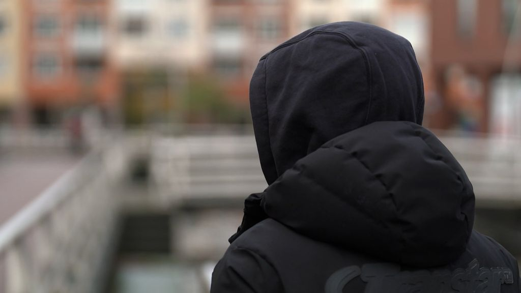 Foto: Kabel gespannen over fietspad: 'Levensgevaarlijk'