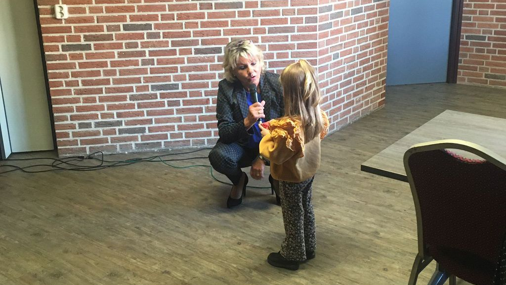 Foto: Buurthuis in ’t Loo opent eigen bibliotheek