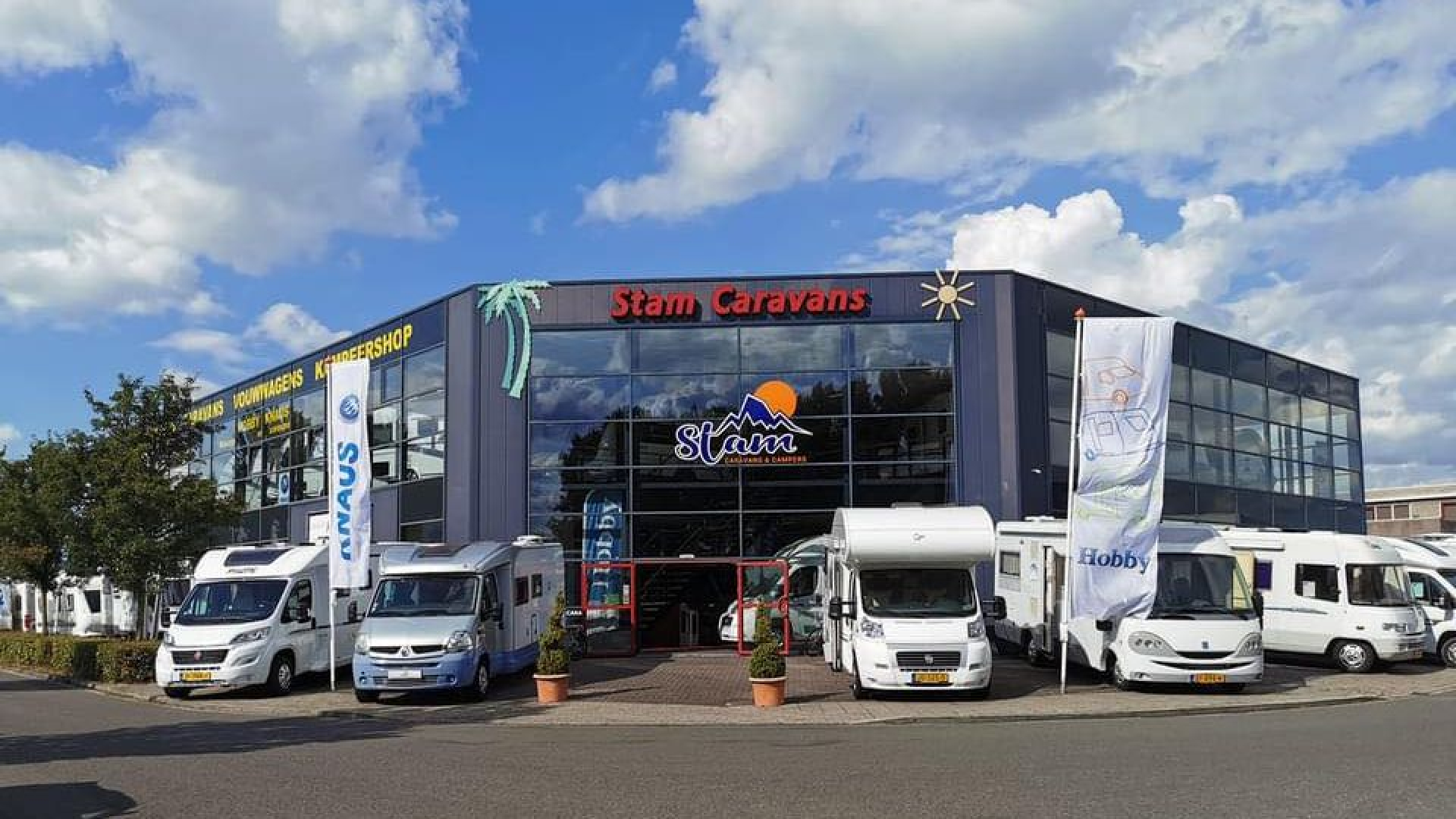 Foto: Wie heeft de gouden tip betreft de drie gestolen caravans in Elburg