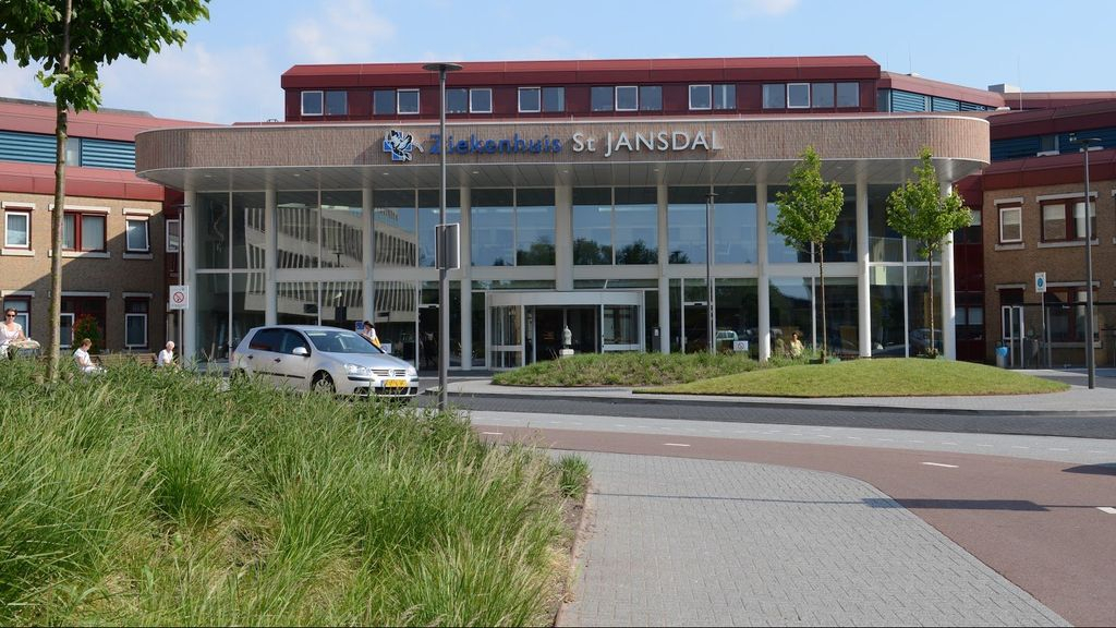 Foto: Mondmasker mag nu ook in St Jansdal op veel plekken af