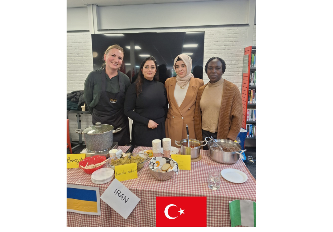 Foto: Druk bezochte Proeverij van culturen 