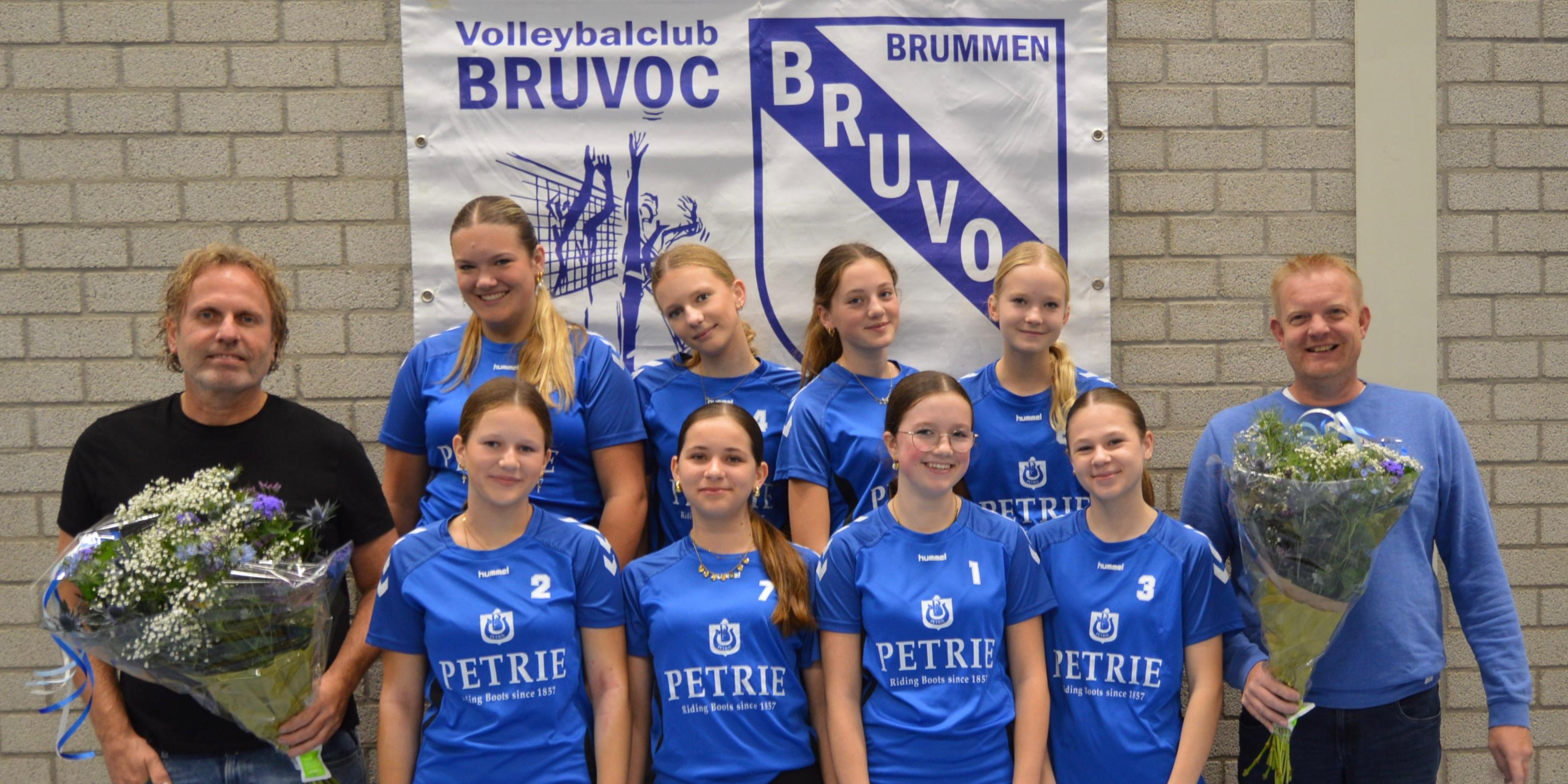 Foto: Sponsoren voor twee teams Bruvoc