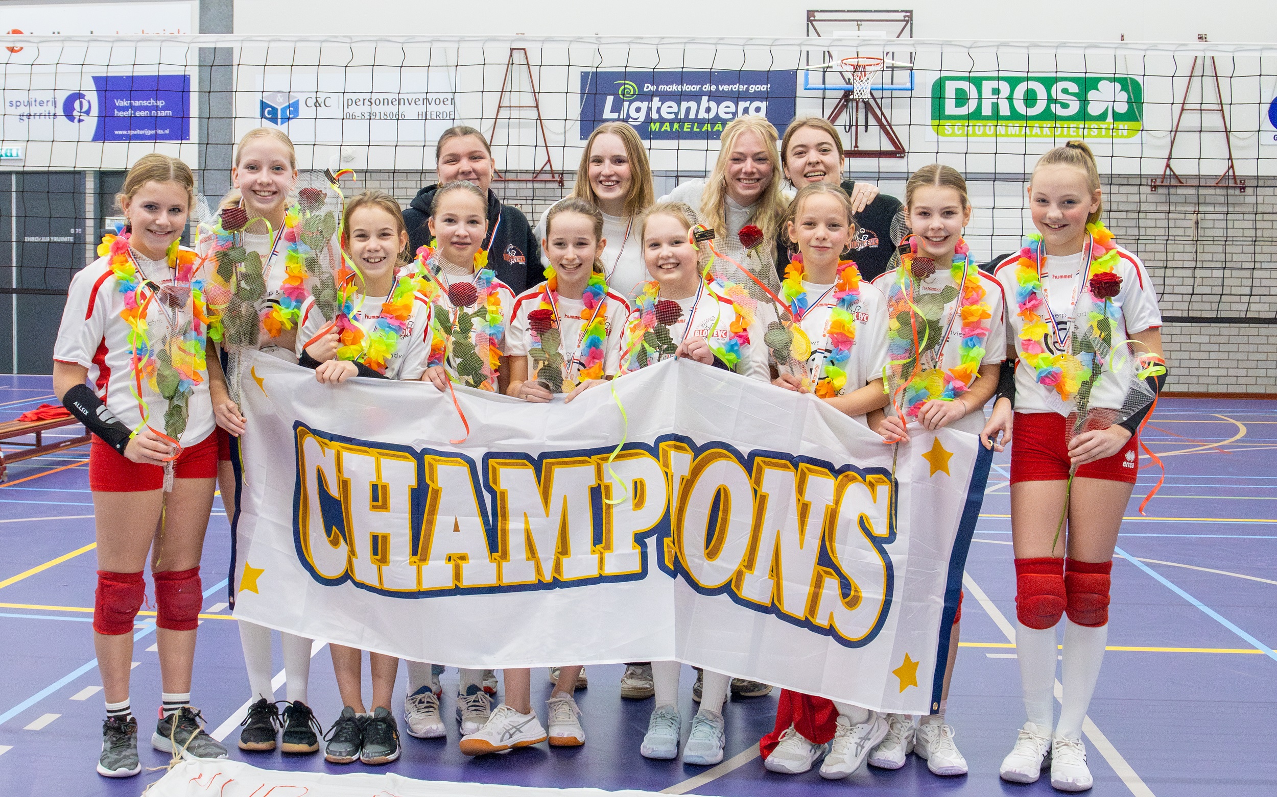 Foto: C-Meiden Blok EVC kronen zich tot kampioen!