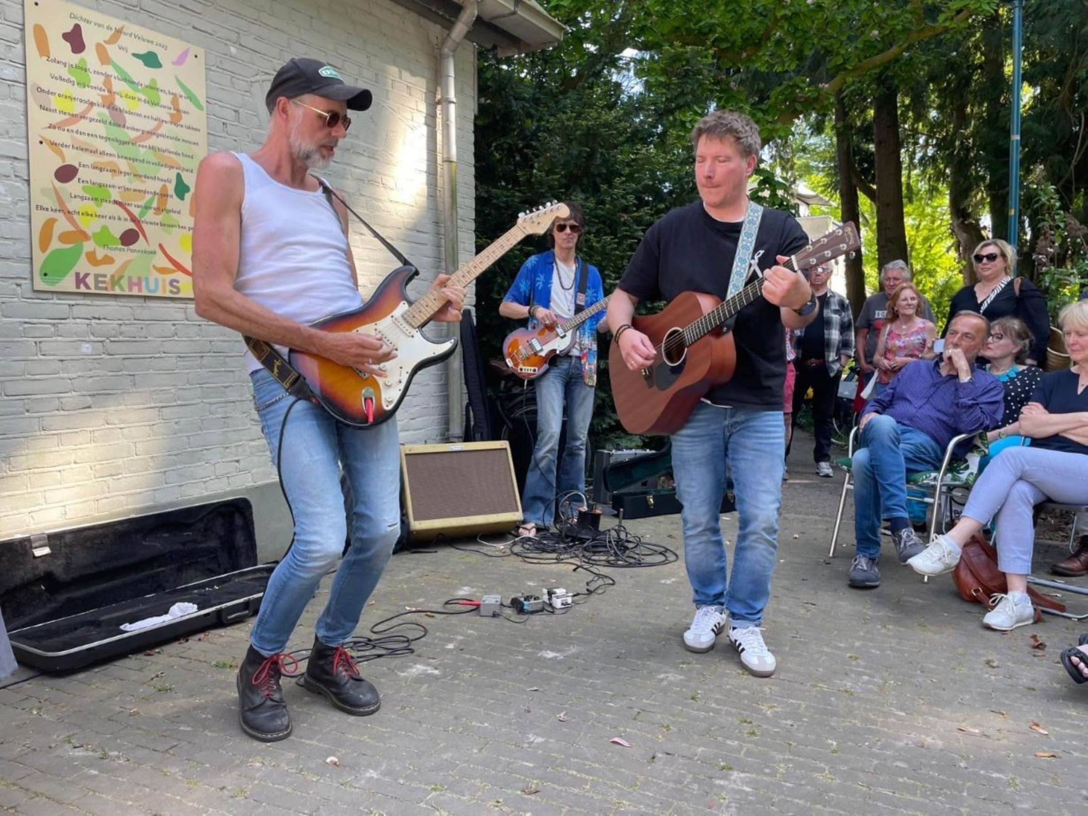 Foto: Expositie ‘Uit de tijd …..’ geopend