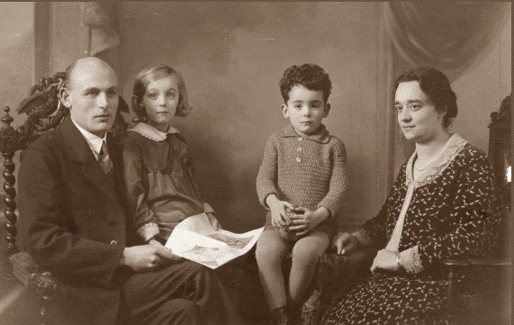 Foto: Nabestaanden gezocht van Dirk in 't Hout voor herdenking en expositie in Oene