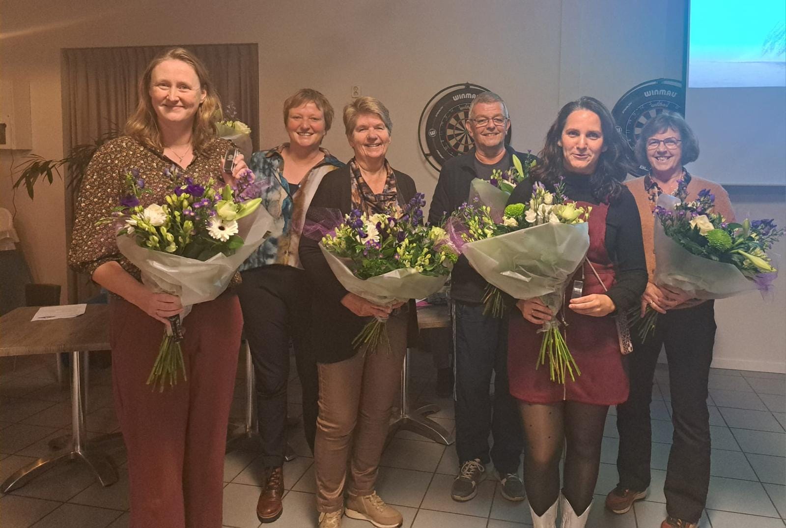 Foto: Nieuwe voorzitter en 6 jubilarissen bij Regio ’72
