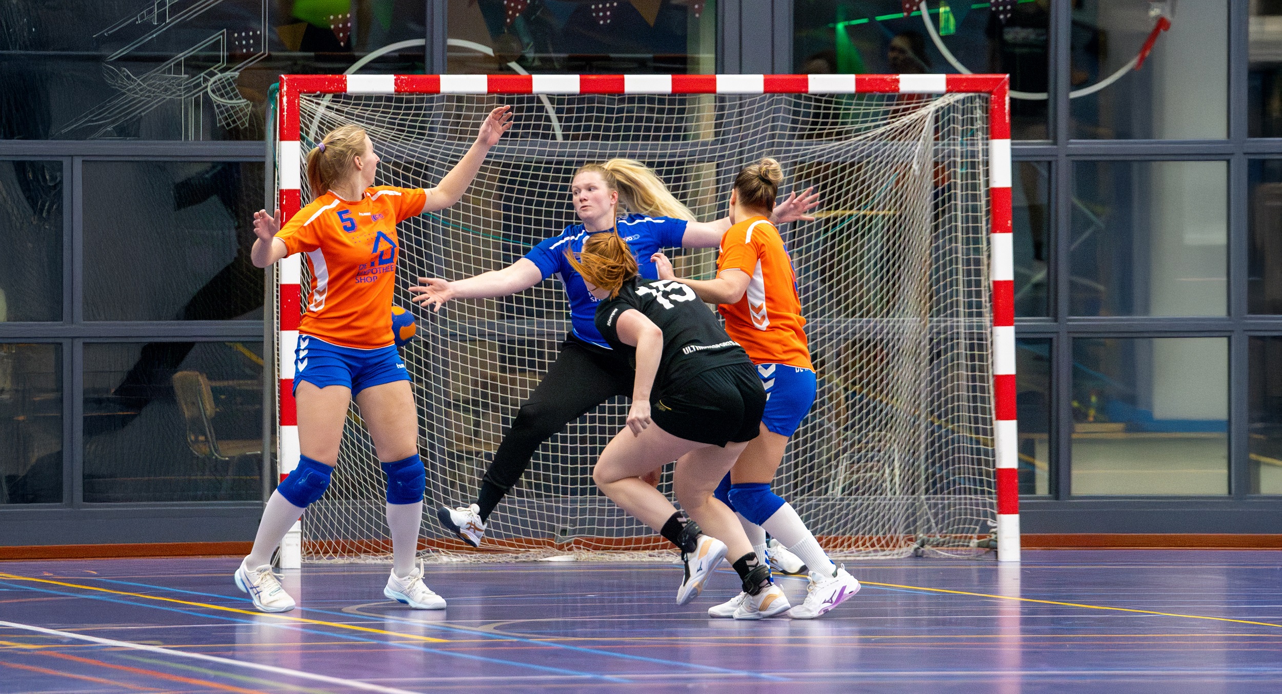 Foto: CVO Dames 1 strijdend ten onder tegen koploper Haarle