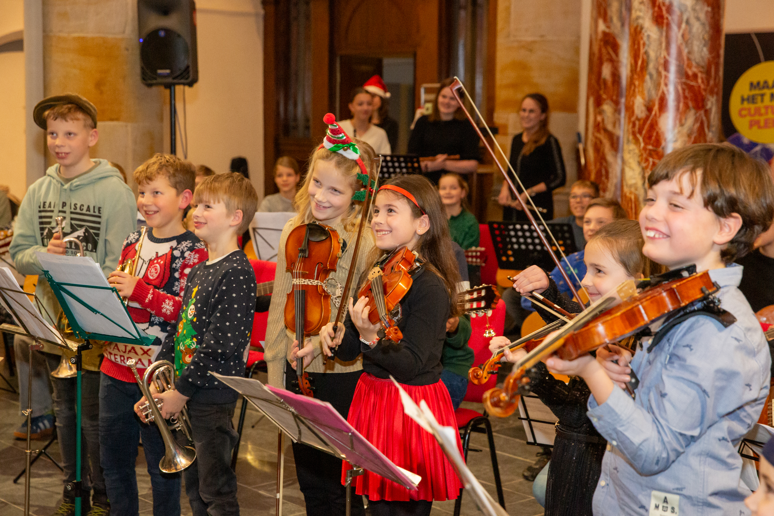 Foto: Uitverkocht kerstconcert Cultuurplein betovert publiek