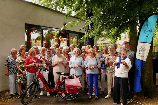 Foto: We zijn uit gefietst en gaan weer zingen