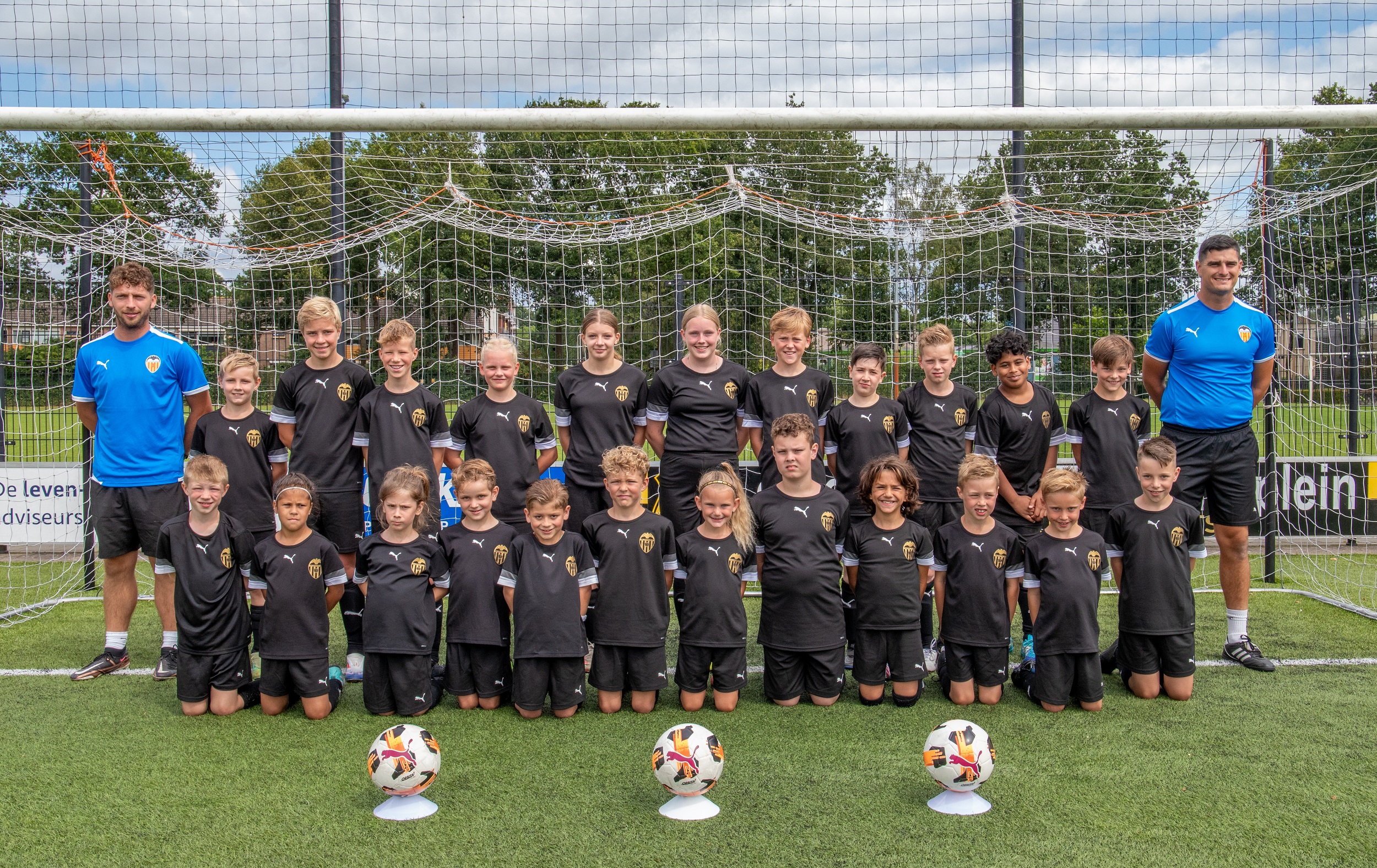 Foto: Succesvol Valencia C.F. Voetbalkamp bij VIOS in Vaassen