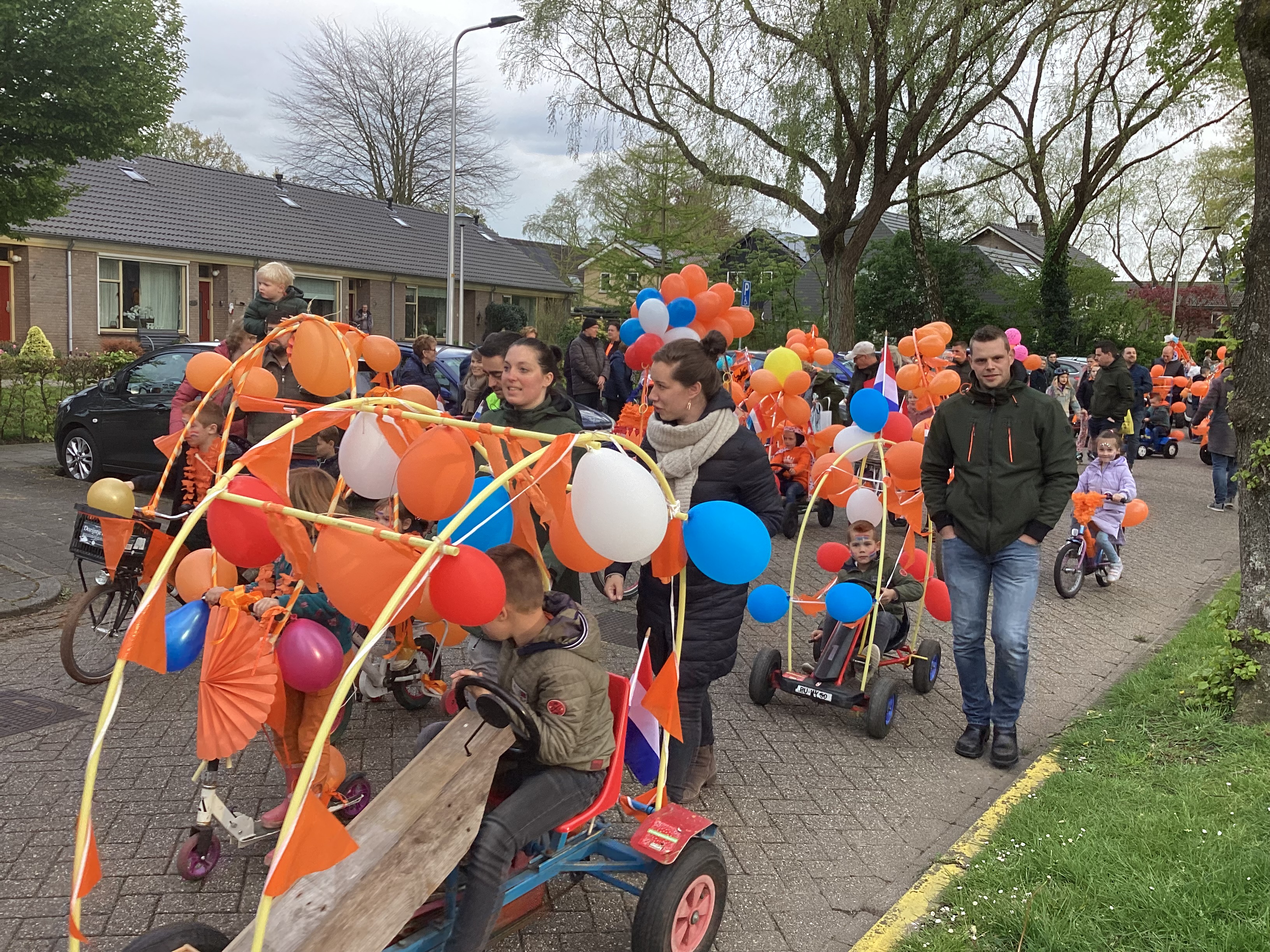 Foto: Lampionoptocht Emst